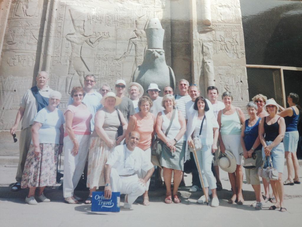 Pyramids Plateau Inn Giza Exterior photo